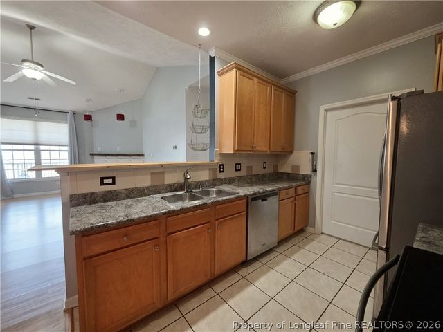 1324 Kershaw Loop 206, Fayetteville, NC 28314