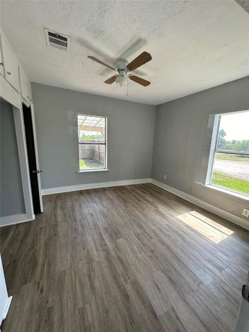 1411 Miles Street, Houston, TX 77015