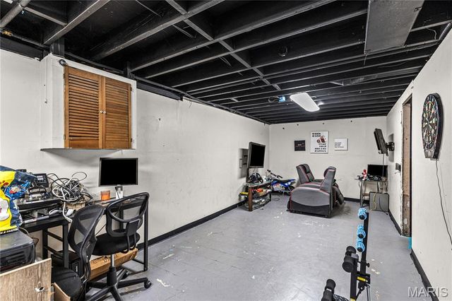 38 Bayview Court, Ferguson, MO 63135