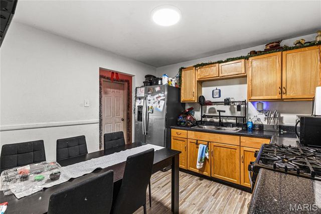 38 Bayview Court, Ferguson, MO 63135