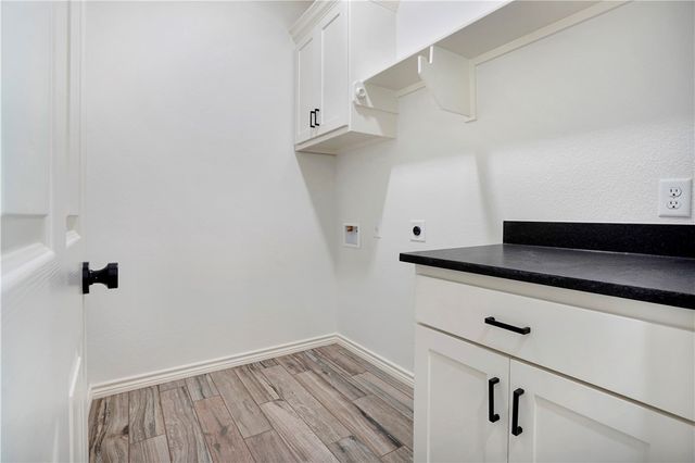 402 South Brazos Avenue, Bryan, TX 77803