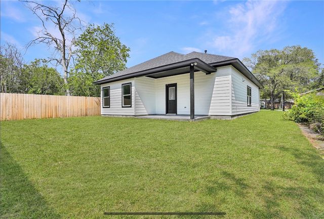 402 South Brazos Avenue, Bryan, TX 77803