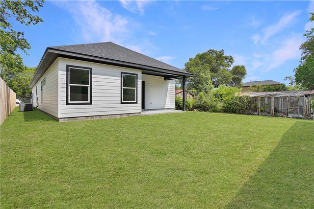 402 South Brazos Avenue, Bryan, TX 77803