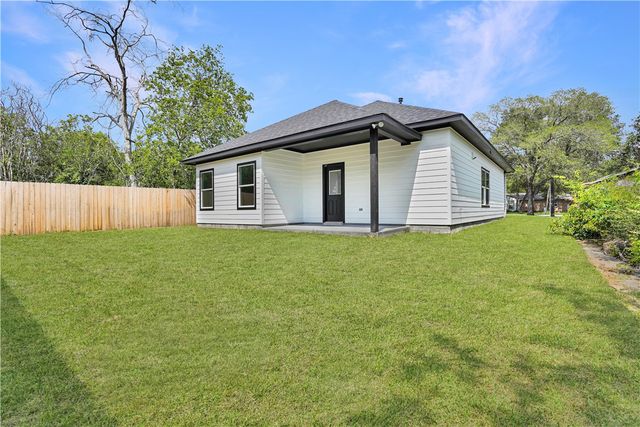 402 South Brazos Avenue, Bryan, TX 77803