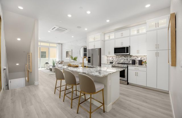 2805 Point Reyes, San Mateo, CA 94403
