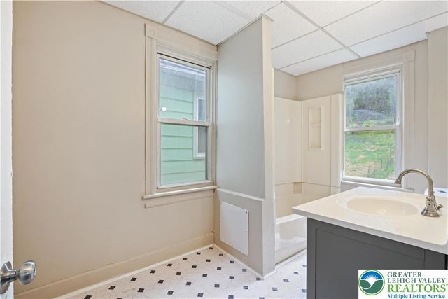 949 Wyandotte Street, Bethlehem City, PA 18015