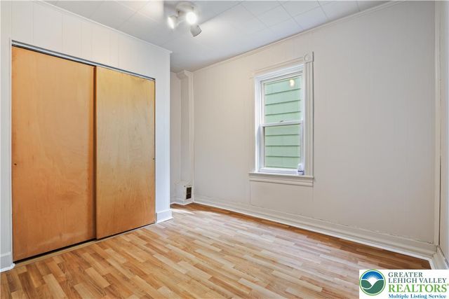 949 Wyandotte Street, Bethlehem City, PA 18015