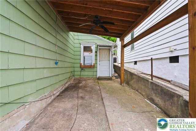 949 Wyandotte Street, Bethlehem City, PA 18015