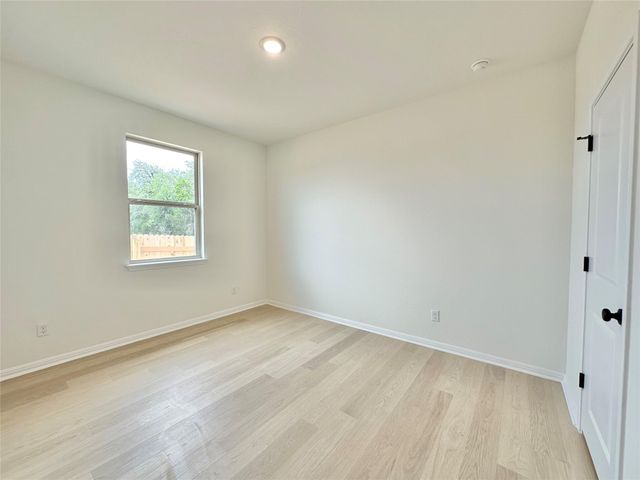 580 Treadwell LN, Kyle, TX 78640