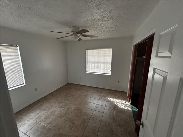 1600 N 44th Street, Fort Pierce, FL 34947