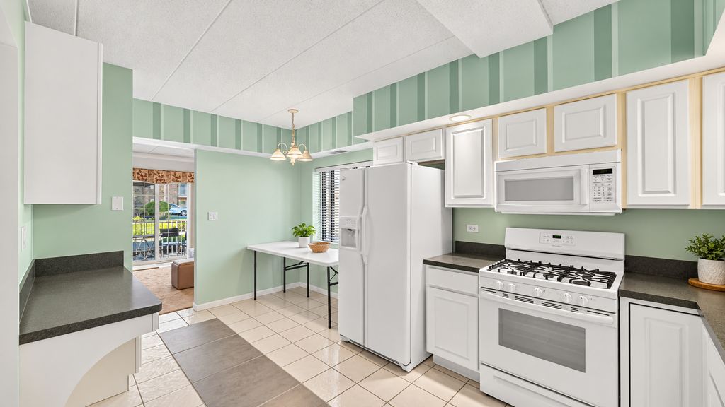 18216 Lange Street 1A, Lansing, IL 60438 — photo 5