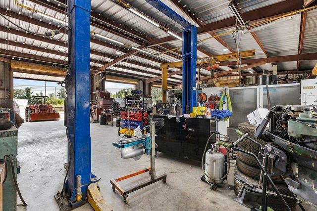 24727 Fm 2100 Road, Huffman, TX 77336