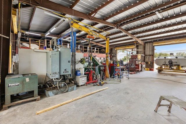 24727 Fm 2100 Road, Huffman, TX 77336