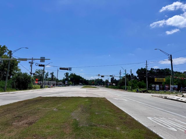 24727 Fm 2100 Road, Huffman, TX 77336