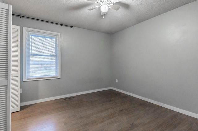 270 S Meadowlark Street, Fair Grove, MO 65648