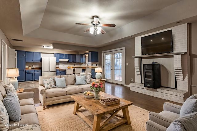 270 S Meadowlark Street, Fair Grove, MO 65648