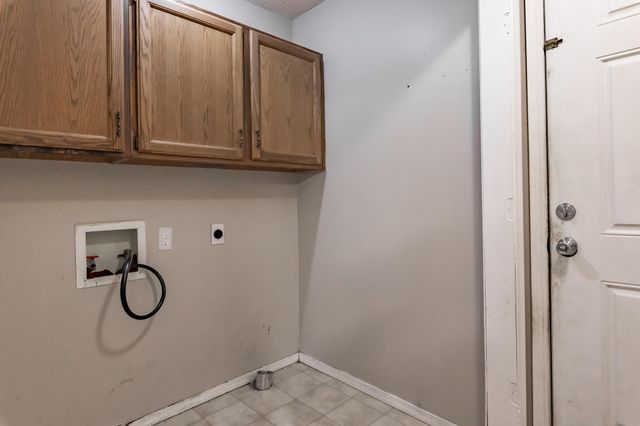 270 S Meadowlark Street, Fair Grove, MO 65648