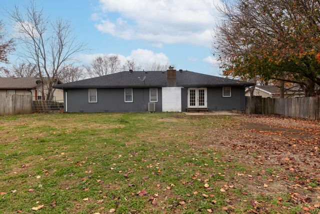 270 S Meadowlark Street, Fair Grove, MO 65648