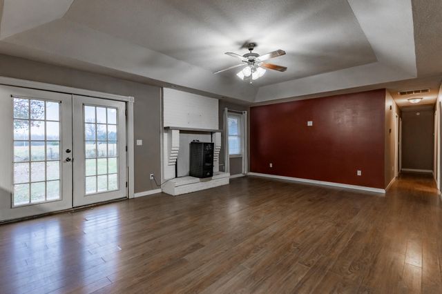 270 S Meadowlark Street, Fair Grove, MO 65648