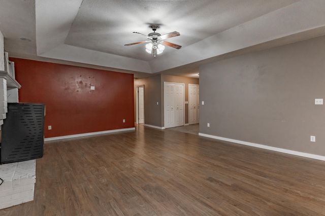 270 S Meadowlark Street, Fair Grove, MO 65648