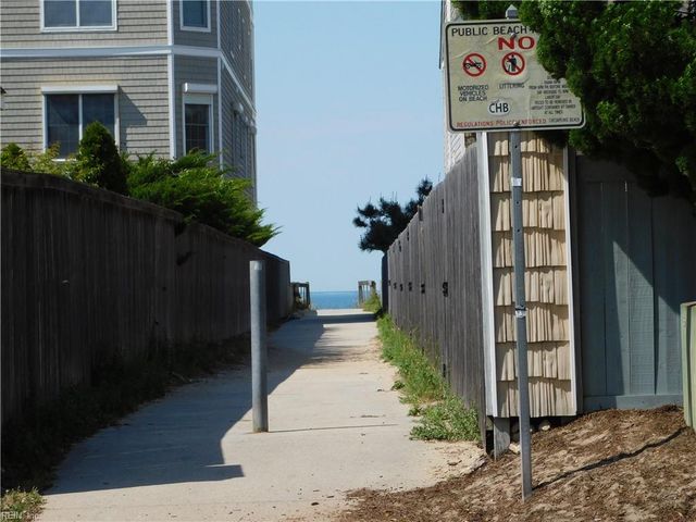 2320 Sea Shell Rd Apt 203, Virginia Beach, VA 23451