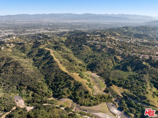 3075 Nicada, Los Angeles, CA 90077