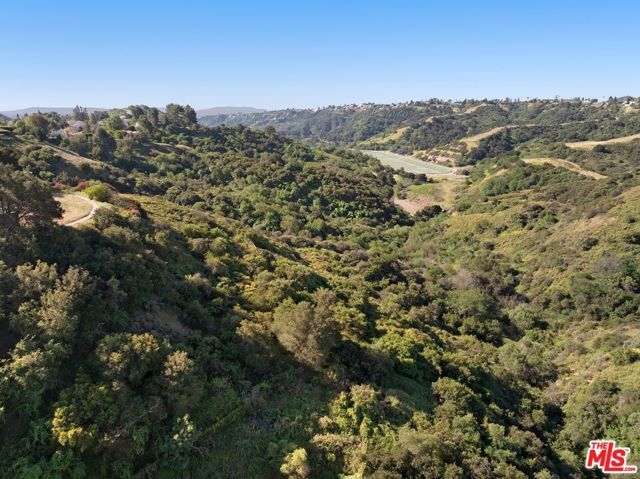 3075 Nicada, Los Angeles, CA 90077