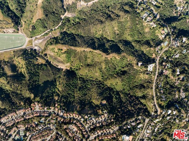 3075 Nicada, Los Angeles, CA 90077