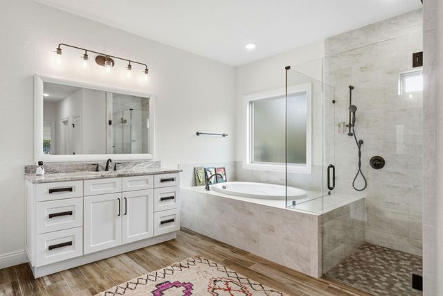 6996 Turnberry Circle, Navarre, FL 32566