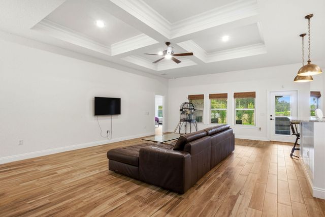 6996 Turnberry Circle, Navarre, FL 32566