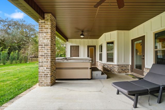 6996 Turnberry Circle, Navarre, FL 32566