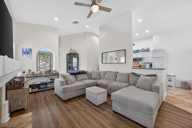 7848 Morning Flower Lane, Las Vegas, NV 89129