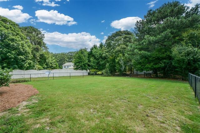3420 Bulloch Lake Road, Loganville, GA 30052