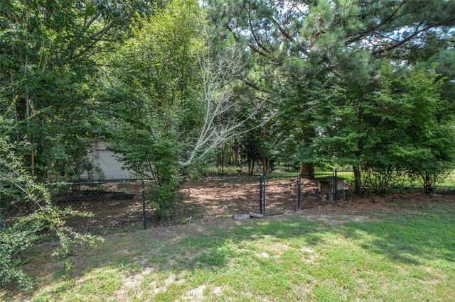 3420 Bulloch Lake Road, Loganville, GA 30052