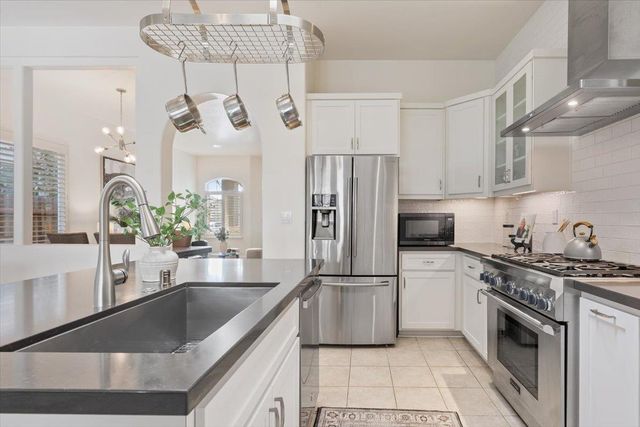 151 Cognac Cir, Sacramento, CA 95835