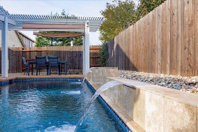 151 Cognac Cir, Sacramento, CA 95835