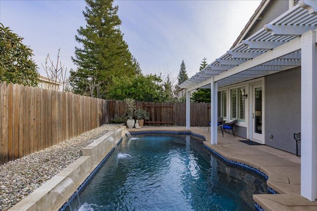 151 Cognac Cir, Sacramento, CA 95835