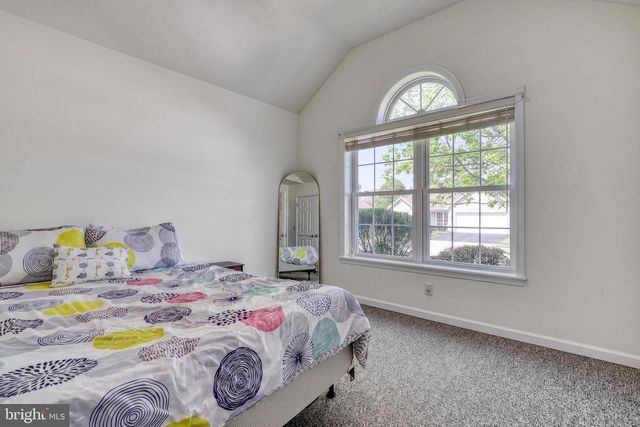 61 LONGWOOD DR, Mechanicsburg, PA 17050