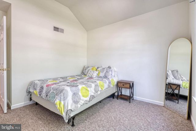61 LONGWOOD DR, Mechanicsburg, PA 17050