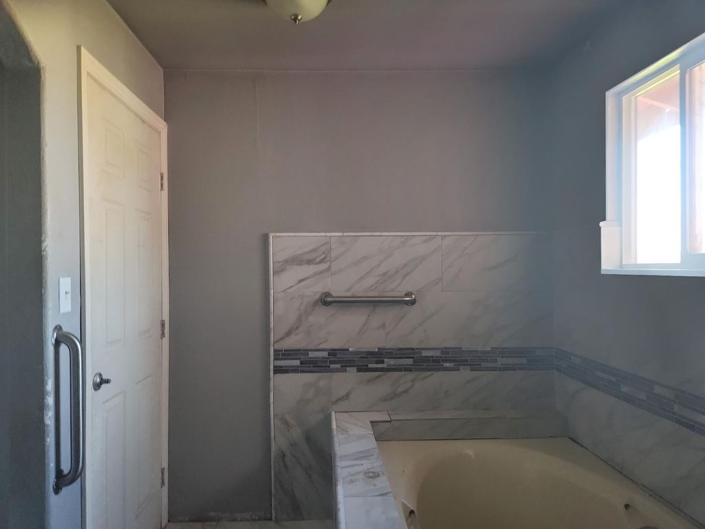 Image 15 of property listing at 22136 Fairfax Avenue, Lemoore, CA 93245