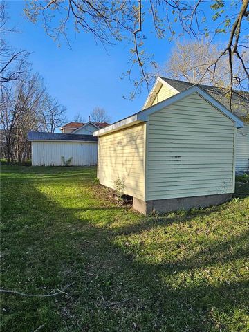 310 MCCLELLAN Street, Murray, IA 50174