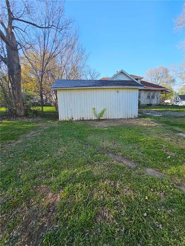 310 MCCLELLAN Street, Murray, IA 50174