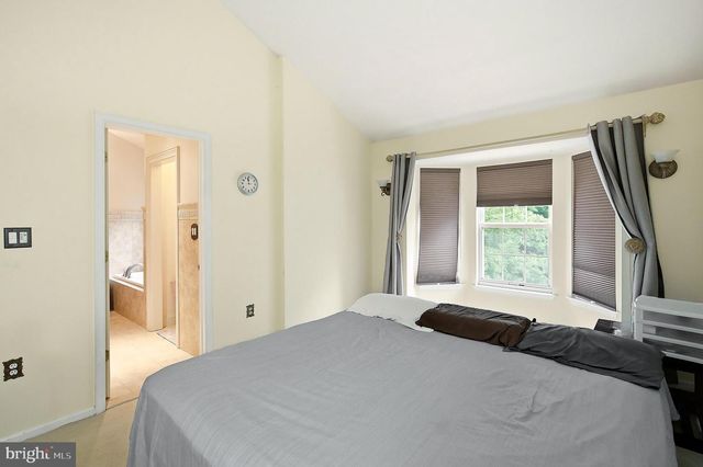 10 BURR CT, Plainsboro, NJ 08536
