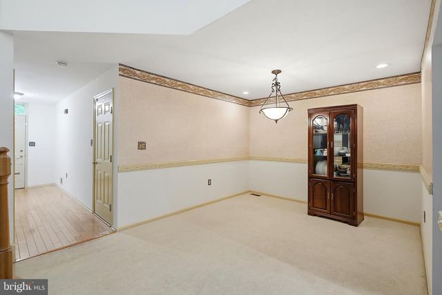 10 BURR CT, Plainsboro, NJ 08536
