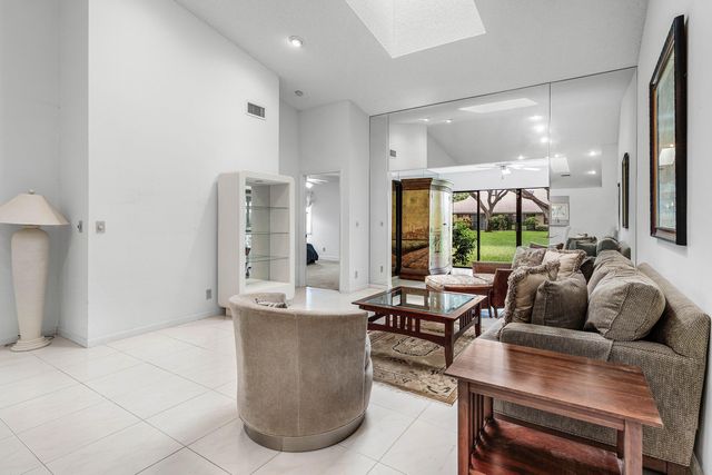 8271 SUN LAKE Drive, Boca Raton, FL 33496