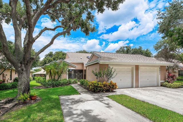 8271 SUN LAKE Drive, Boca Raton, FL 33496