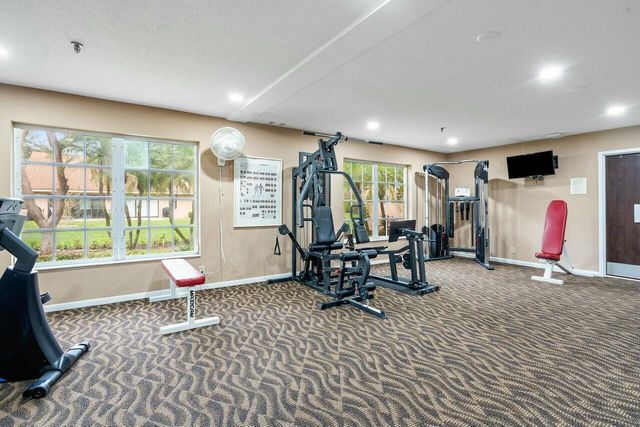 8271 SUN LAKE Drive, Boca Raton, FL 33496