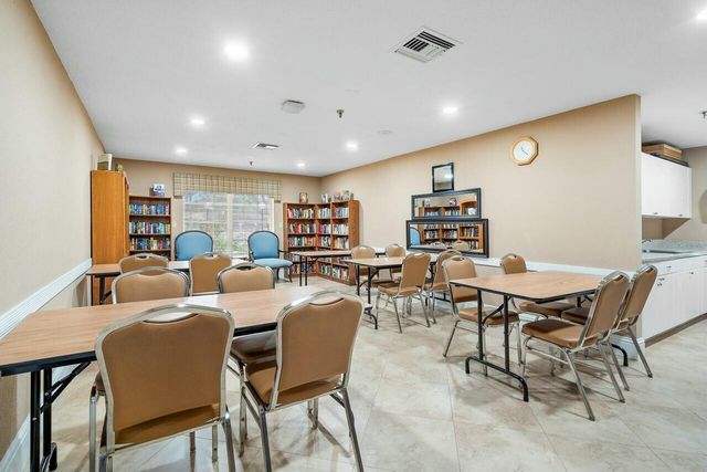 8271 SUN LAKE Drive, Boca Raton, FL 33496