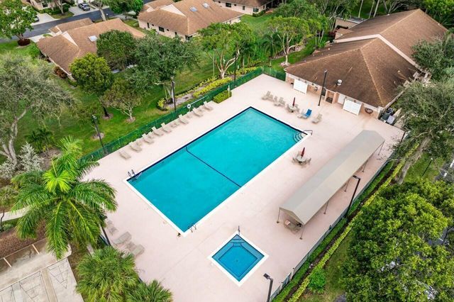 8271 SUN LAKE Drive, Boca Raton, FL 33496