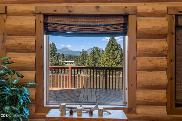 65155 Smokey Ridge Road, Bend, OR 97703